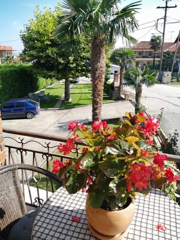 Guesthouse Athanasiou Loutraki  Exterior photo