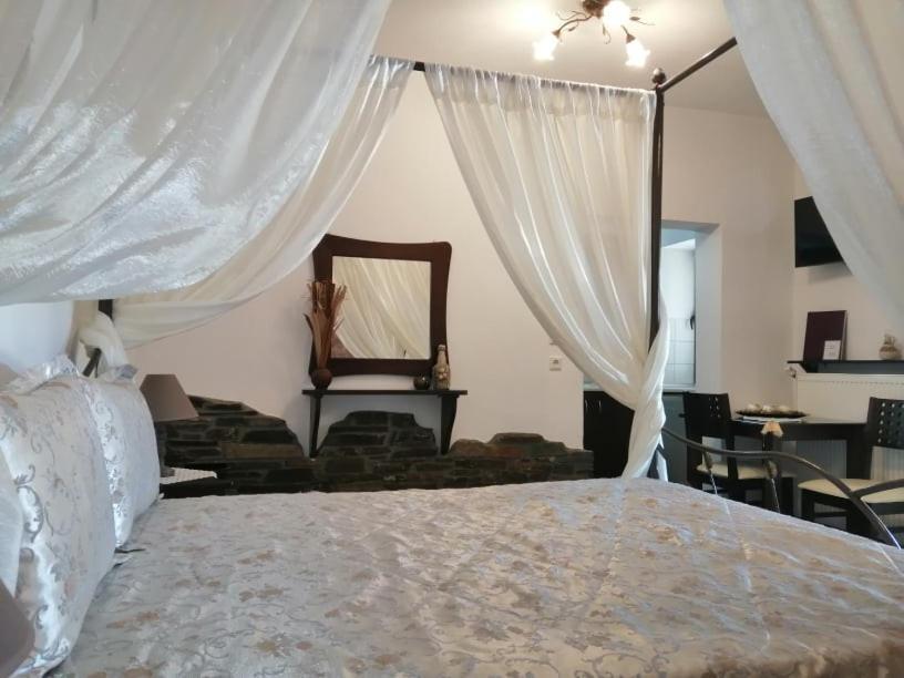 Guesthouse Athanasiou Loutraki  Exterior photo
